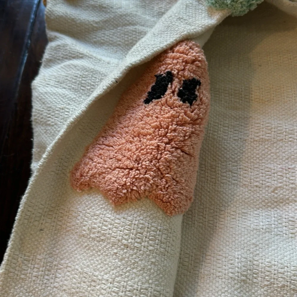 Viral Rachel Zoe ghost blanket - Picture 3 of 5
